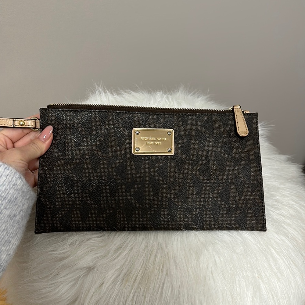 MK Wristlet